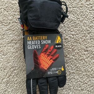 Black Heated Snow Gloves